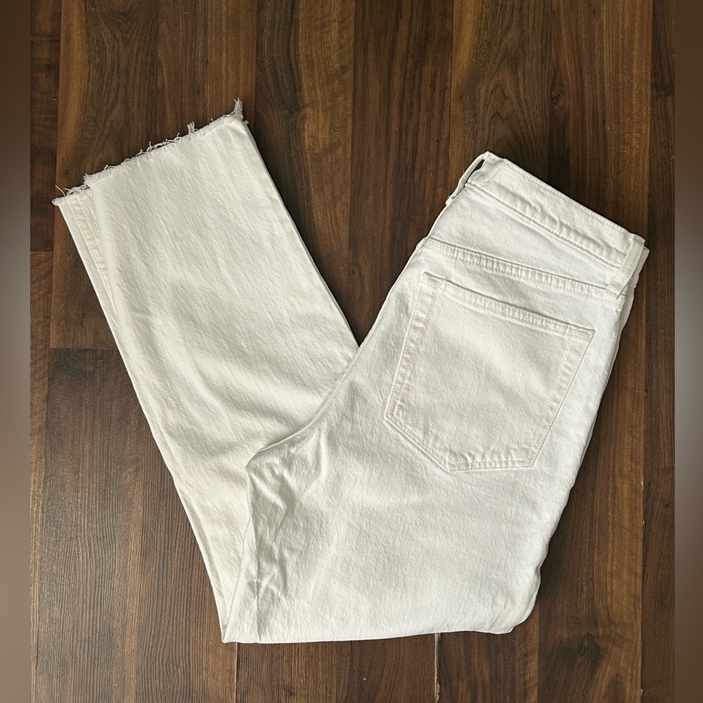 Abercrombie & Fitch White Distressed Jeans High Rise Ankle Straight Size 30/10 - Picture 2 of 9